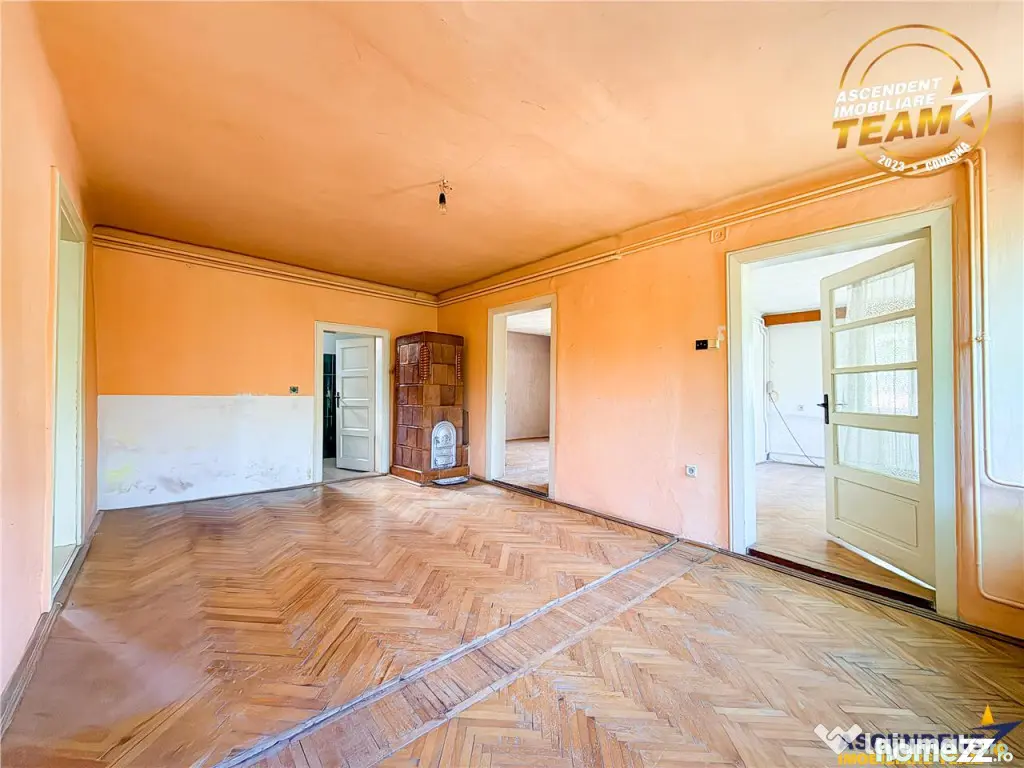 Casa cu 682mp teren intravilan, Simeria, Sfantu Gheorghe - Sfantu Gheorghe (Covasna)