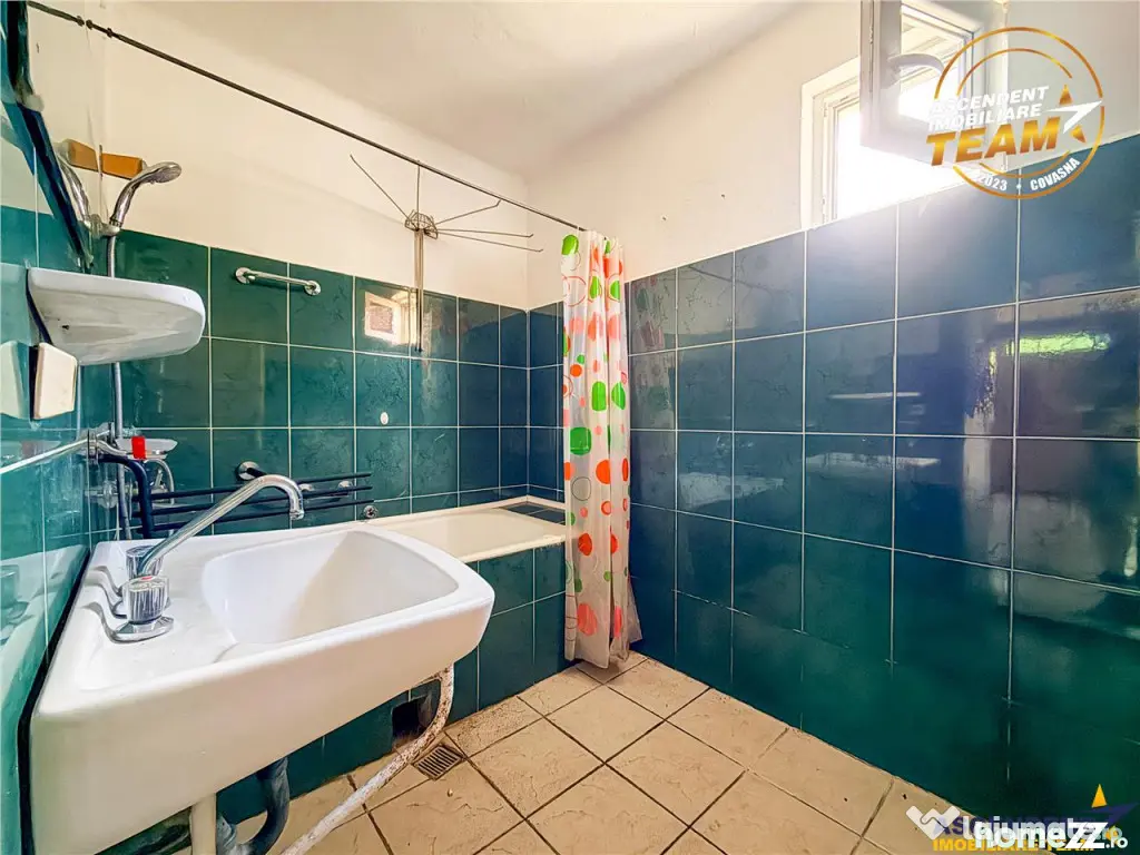 Casa cu 682mp teren intravilan, Simeria, Sfantu Gheorghe - Sfantu Gheorghe (Covasna)