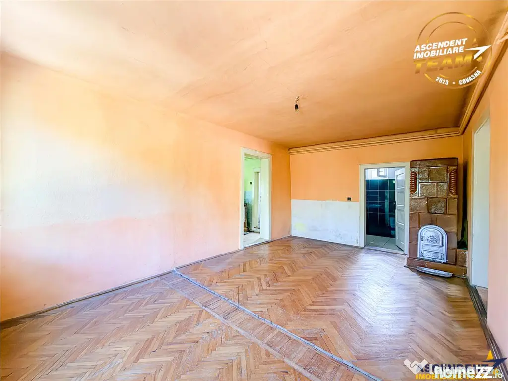 Casa cu 682mp teren intravilan, Simeria, Sfantu Gheorghe - Sfantu Gheorghe (Covasna)