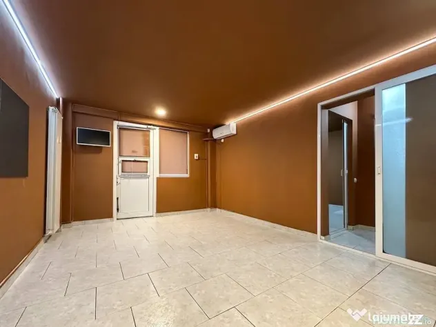 Spatiu comercial stradal, vad pietonal, parcare libera - Bucuresti (Bucuresti-Ilfov)