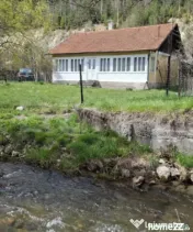 Casă de vânzare cu teren intravilan de 3.500 mp – Pojor? 