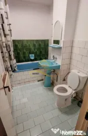 Apartament 2 camere decomandat, foarte spațios – etaj ... 