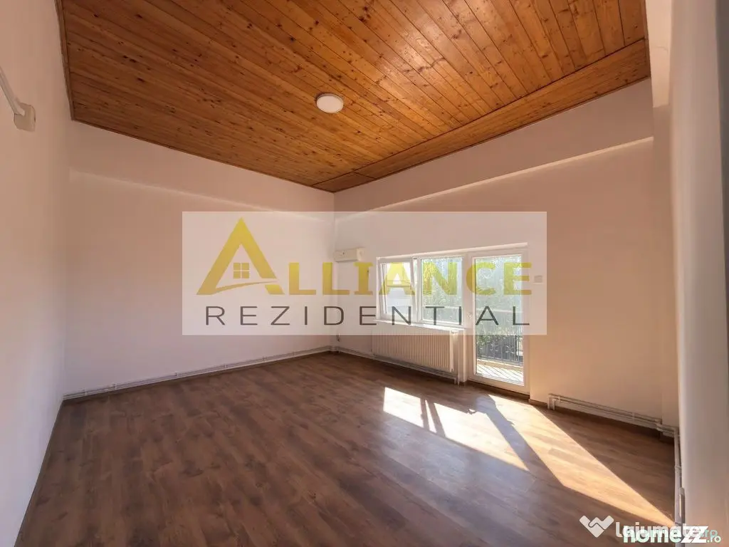 Casa individuala * 14 camere * 1550 mp teren * - Catelu (Bucuresti-Ilfov)