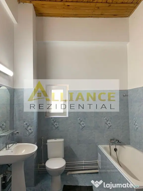 Casa individuala * 14 camere * 1550 mp teren * - Catelu (Bucuresti-Ilfov)