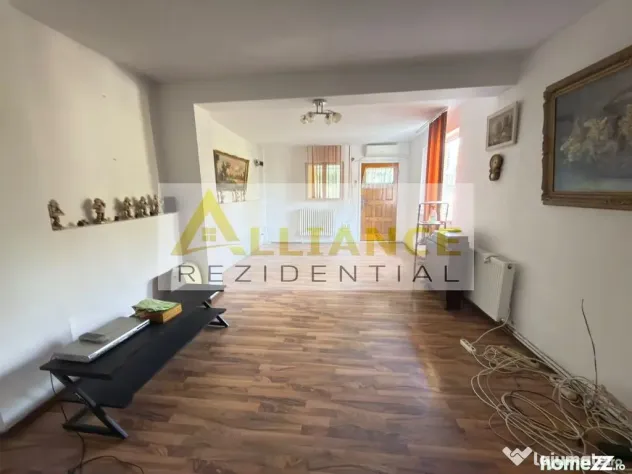 Casa individuala * 14 camere * 1550 mp teren * - Catelu (Bucuresti-Ilfov)