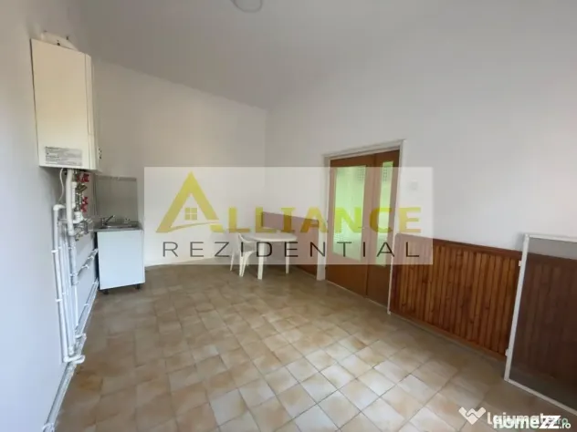 Casa individuala * 14 camere * 1550 mp teren * - Catelu (Bucuresti-Ilfov)