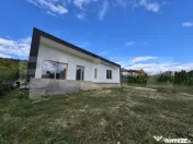Casa moderna cu design aparte în Corunca