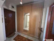Apartament cu 2 camere de , zona scoala 7 