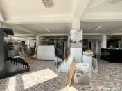 Spatiu Comercial cu vitrina, 365 mp, tavan inalt, zona Liber