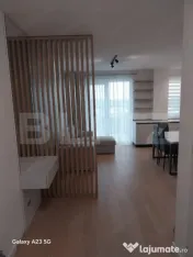 Apartament 3 camere, 77 mp, zona Vivo 