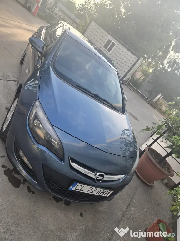 Se vinde Opel astra sedan