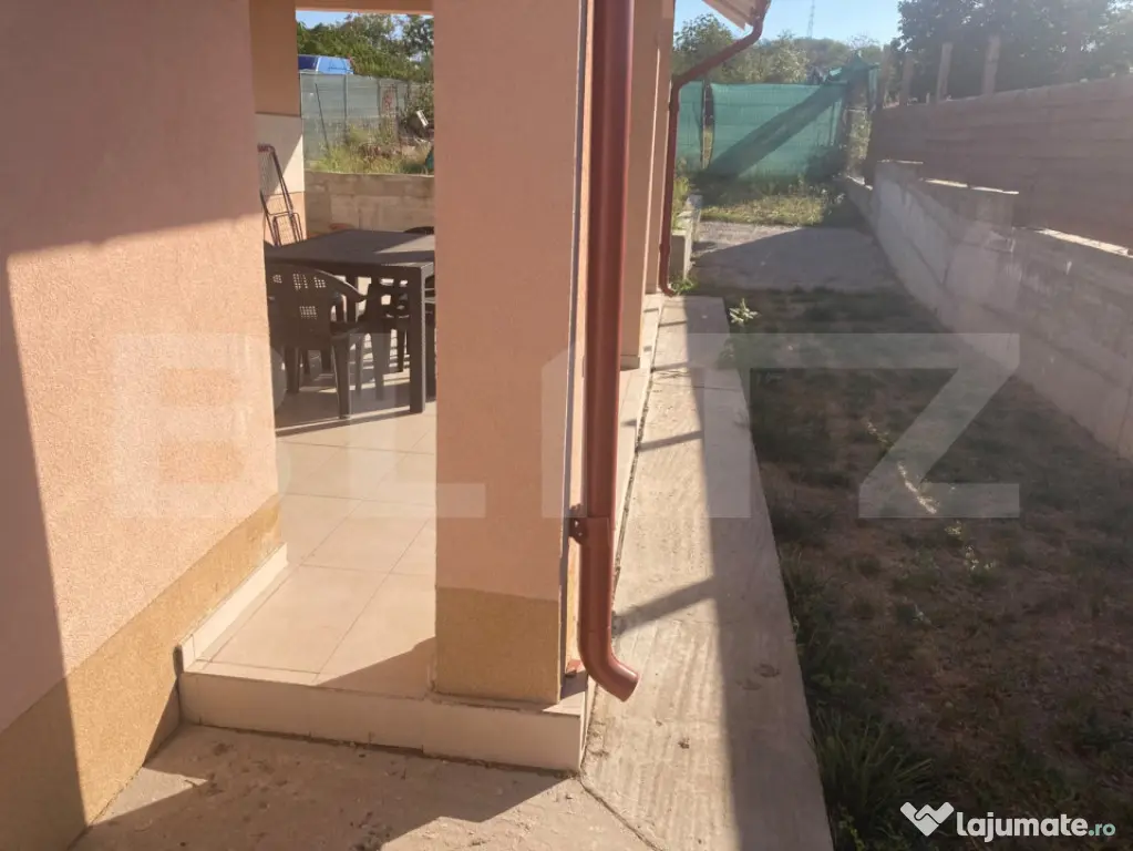 Casa pe parter, 2 dormitoare, Zona Simnicul de sus - Simnicu De Sus (Dolj)