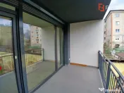 Apartament cu 3 camere, etaj 1 de vanzare, zona Girocului