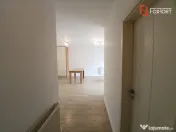 Apartament cu 3 camere, etaj 1 de vanzare, zona Girocului