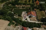 Casa individuala cu 8 camere si lac cu pesti, teren 4424 mp