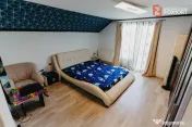 Casa individuala cu 8 camere si lac cu pesti, teren 4424 mp