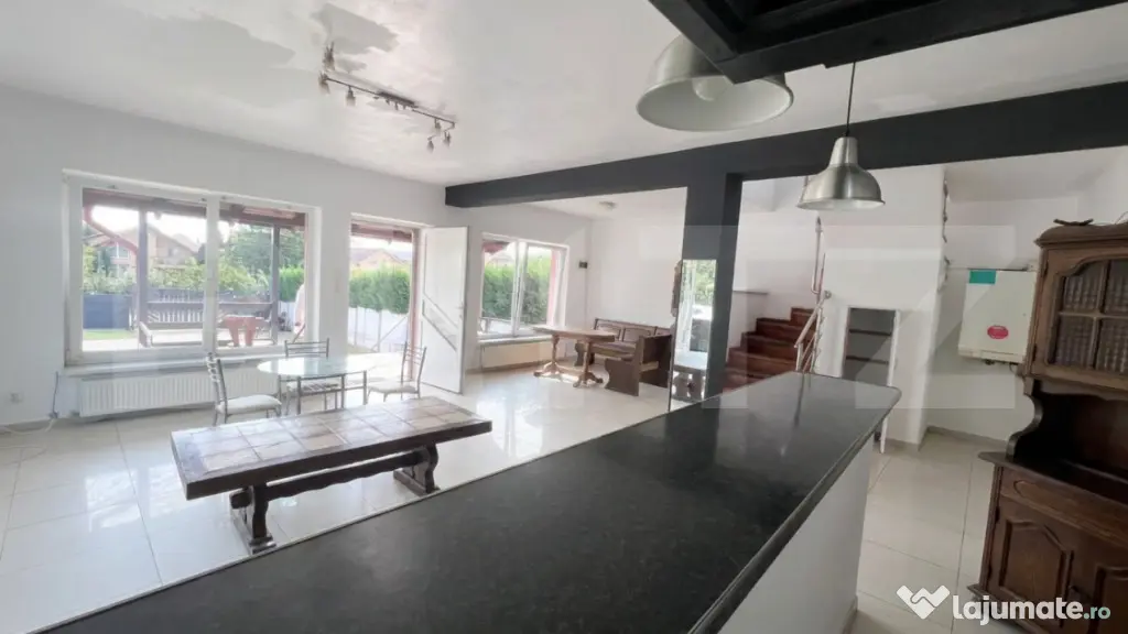 Casă de închiriat în Cetate, Alba Iulia – 4 camere, - Alba Iulia (Alba)