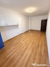 3 camere Fundeni decomandat, centrală, parcare, an 2011, 12 