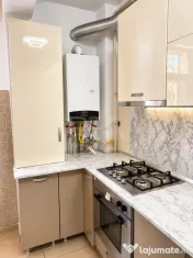 3 camere Fundeni decomandat, centrală, parcare, an 2011, 12 