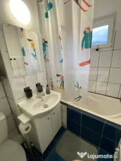 ???? Apartament 2 camere de vânzare în Lupeni – Etaj 2, 