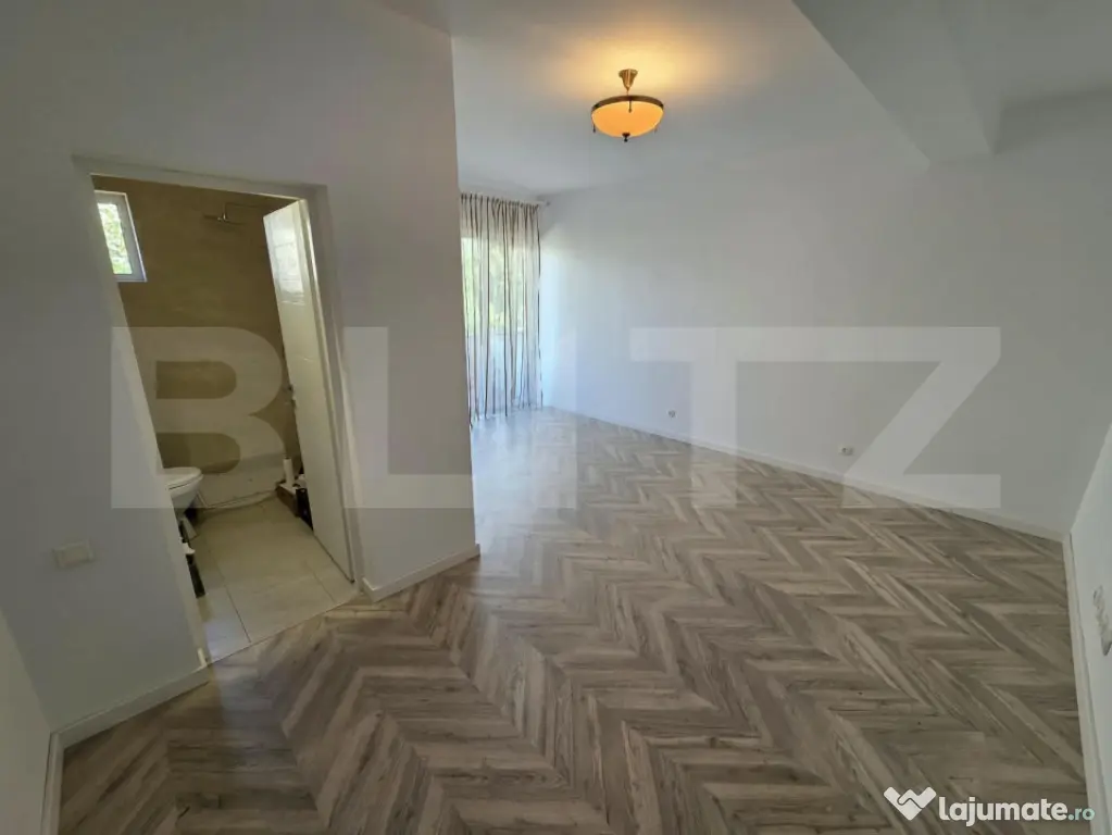Spațiu comercial de închiriat, format din 4 apartamente + - Zalau (Salaj)