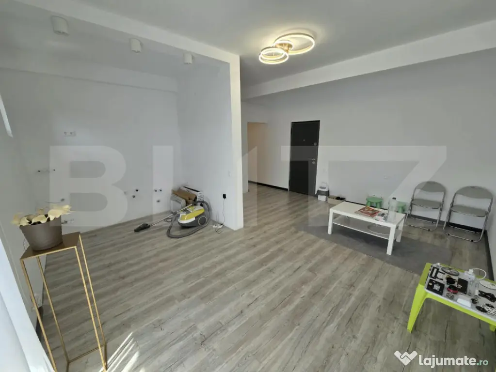 Spațiu comercial de închiriat, format din 4 apartamente + - Zalau (Salaj)