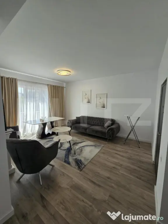 Spațiu comercial de închiriat, format din 4 apartamente + - Zalau (Salaj)