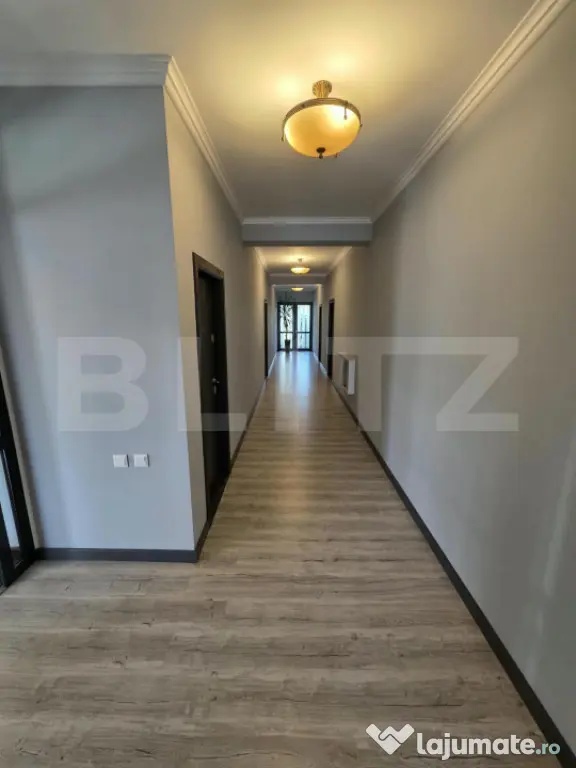Spațiu comercial de închiriat, format din 4 apartamente + - Zalau (Salaj)