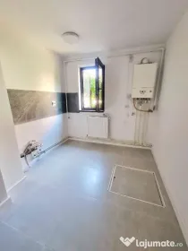 Apartament cu 2 camere decomandat, spatiu depozitare 12 m2, izolat,