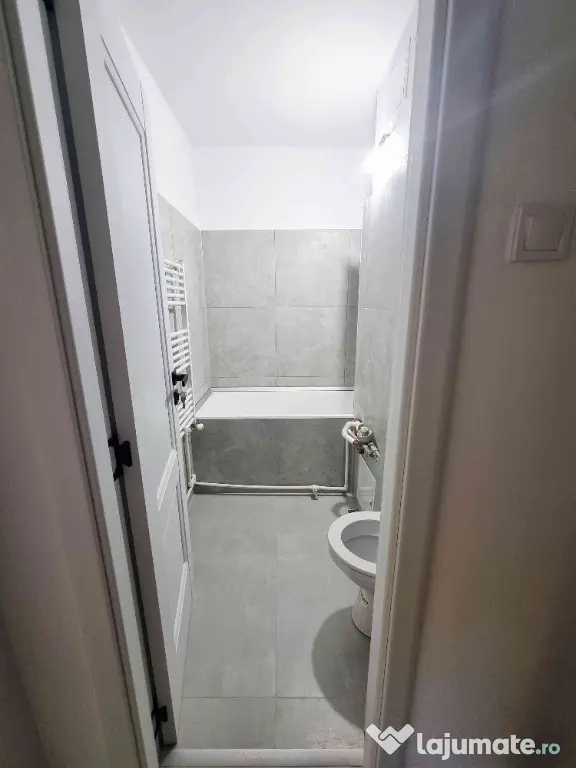 Apartament cu 2 camere decomandat, spatiu depozitare 12 m2, izolat, - Buzau (Buzau)
