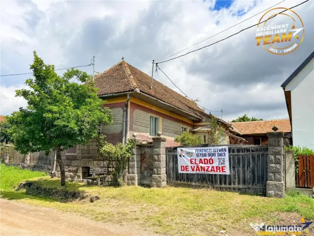 Casa din caramida cu 1.087 mp teren, pozitie centrala, utili - Micfalau (Covasna)
