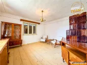 Casa din caramida cu 1.087 mp teren, pozitie centrala, utili