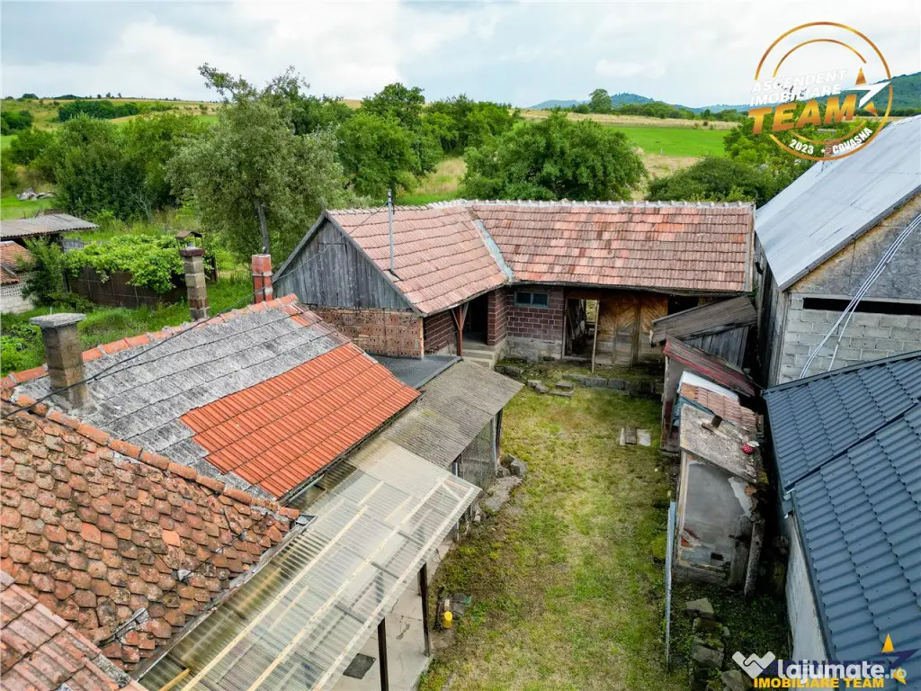 Casa din caramida cu 1.087 mp teren, pozitie centrala, utili - Micfalau (Covasna)