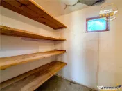 Casa din caramida cu 1.087 mp teren, pozitie centrala, utili