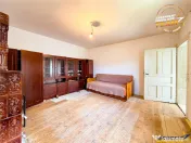 Casa din caramida cu 1.087 mp teren, pozitie centrala, utili