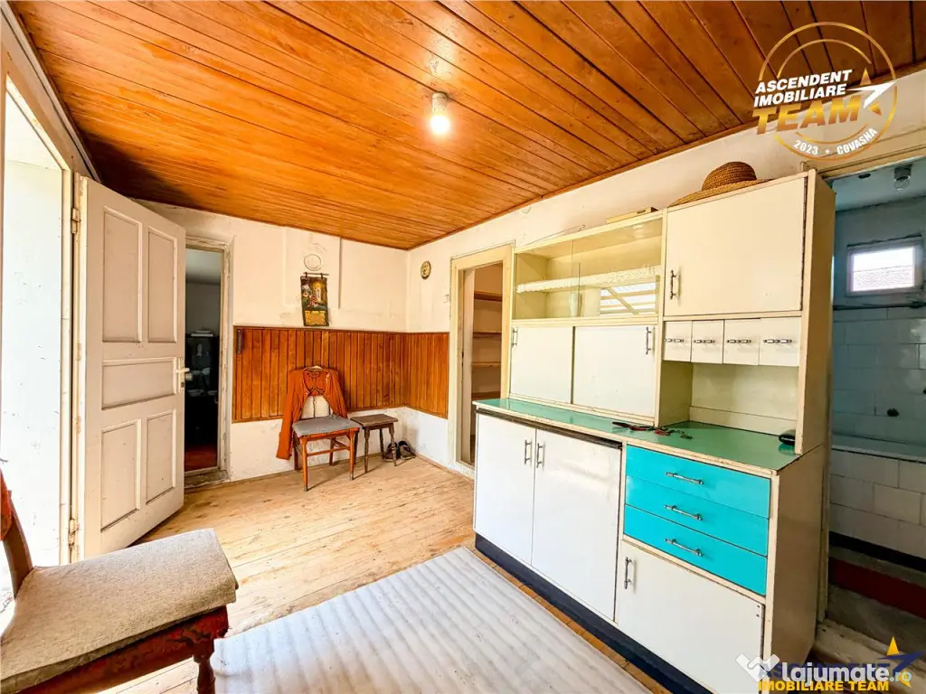 Casa din caramida cu 1.087 mp teren, pozitie centrala, utili - Micfalau (Covasna)