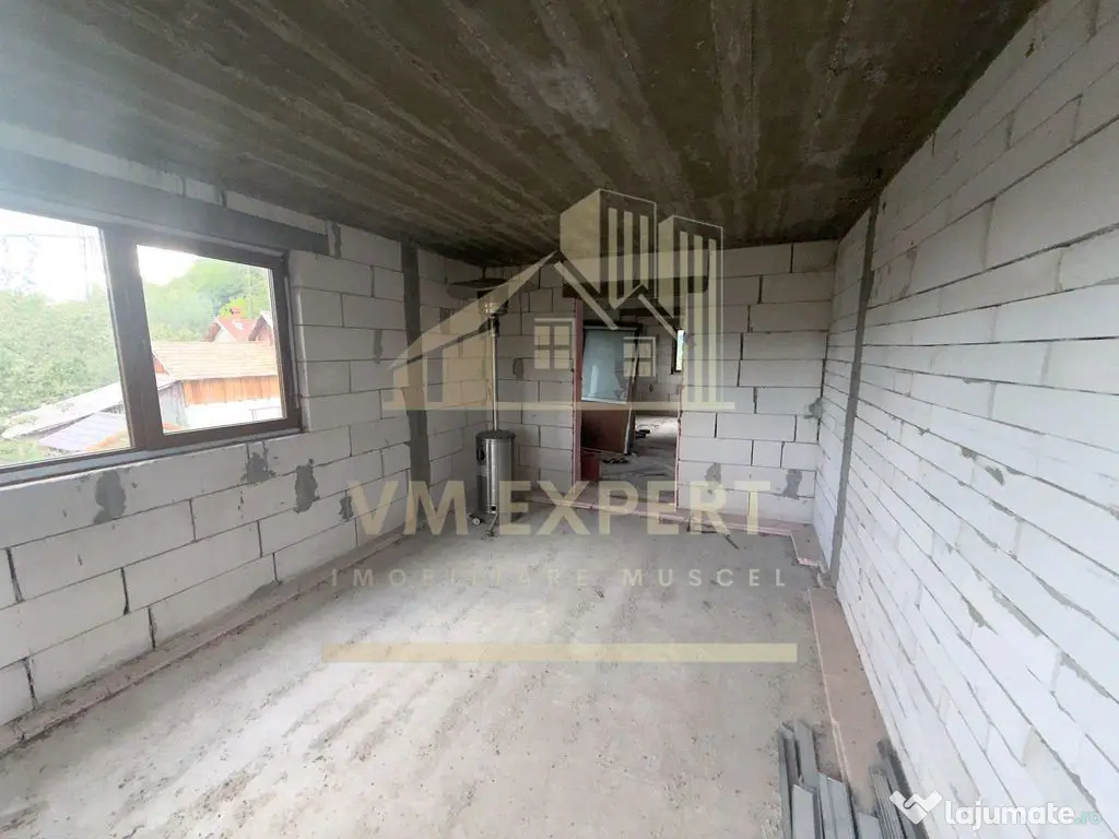 CASĂ 6 CAMERE TEREN 5736 MP LEREȘTI VOINEȘTI ARGEȘ - Leresti (Arges)