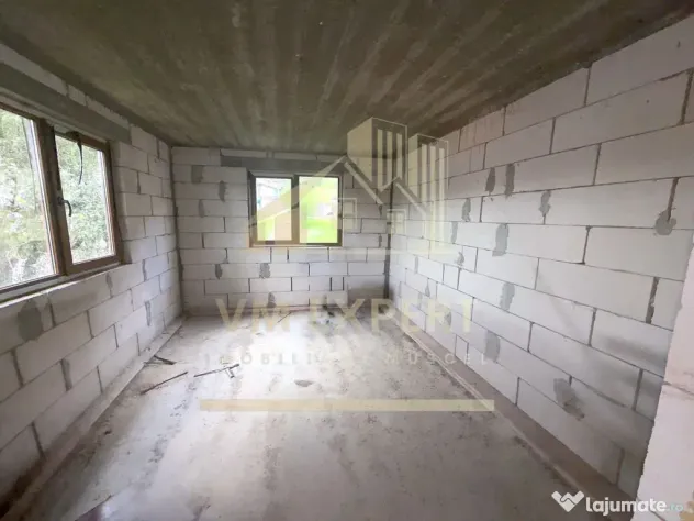 CASĂ 6 CAMERE TEREN 5736 MP LEREȘTI VOINEȘTI ARGEȘ - Leresti (Arges)