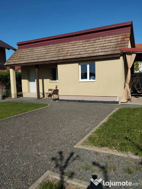 Vând teren pentru casa 595 mp + anexa locuibilă 42,5 mp in Sacalaz