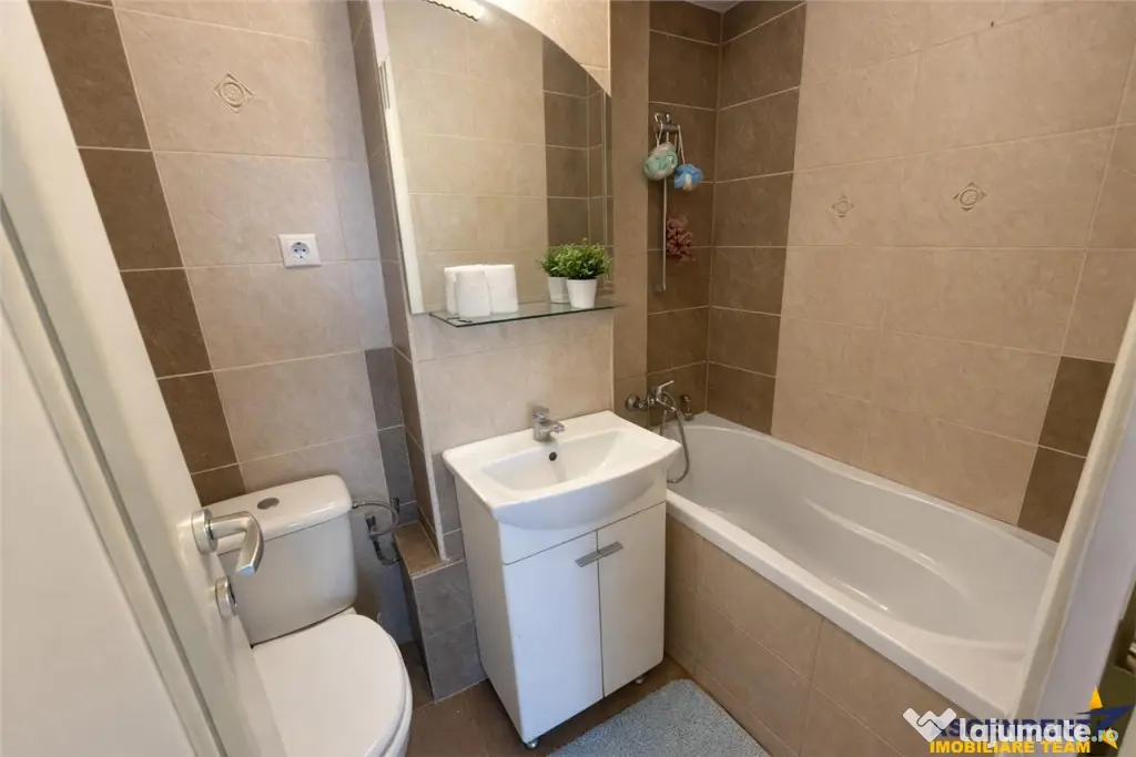 Apartament cu 3 camere, decomandat, Pandurilor, Tudor, Targu - Targu Mures (Mures)