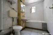 1 Mai - 3 camere decomandat 71mp 2 băi 2 balcoane etaj 2/4 