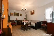 1 Mai - 3 camere decomandat 71mp 2 băi 2 balcoane etaj 2/4 