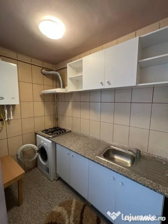 De inchiriat garsoniera in zona Take Ionescu cu centrala proprie - Timisoara (Timis)