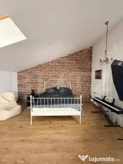 Apartament tip penthouse , terasa 15 mp, zona Porii