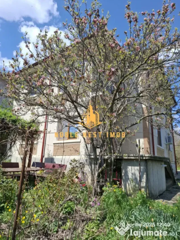 Vilă 7 camere, Strada TRIVALE, Teren 1150 mp - COMISION 0% - Pitesti (Arges)