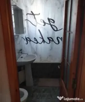 Apartamentul 2 camere, de inchiriat in zona DACIA - scoala S 