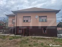 Casă cu teren generos de 5.300 mp, la doar 25 de minute de 