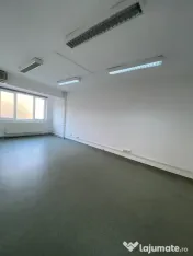 Vă propunem spre inchiriere clădire de birouri situată în zo