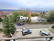 Apartament 3c mobilat și utilat, cu balcon + loc parcare 