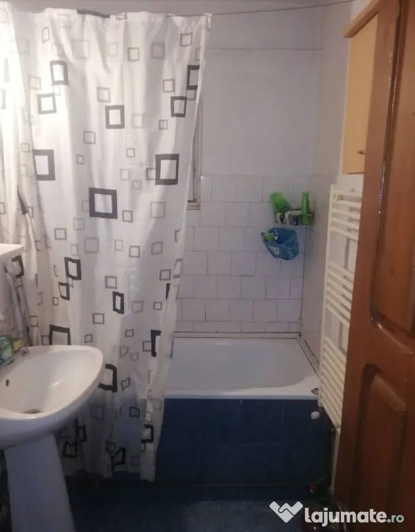 Apartament cu 2 camere, Pitești